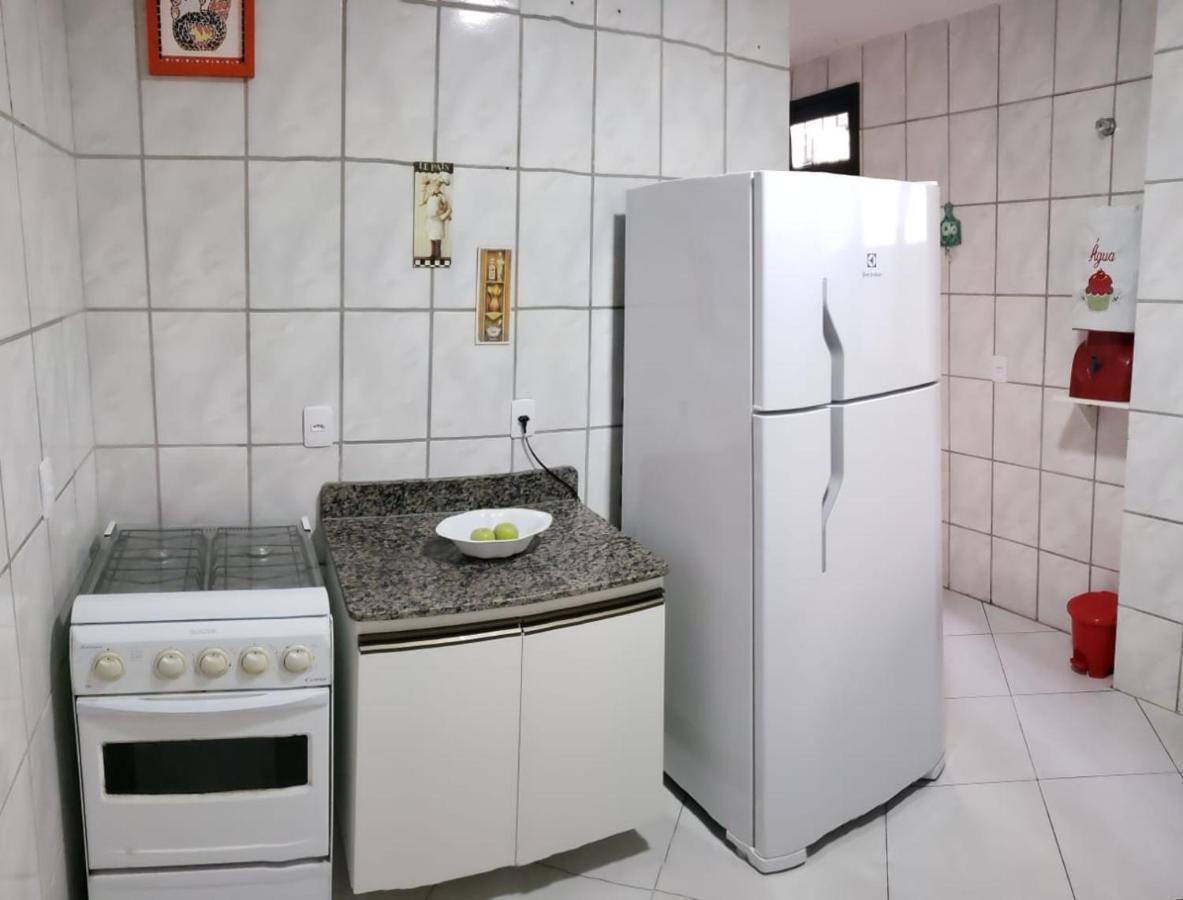 Apartamento Residencial Angélica em Guarapari a 150m do mar Esterno foto